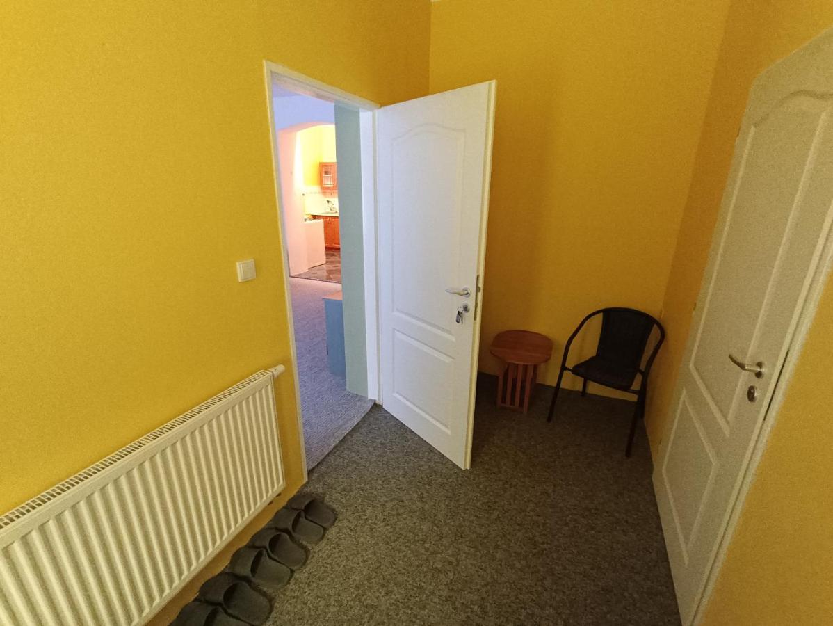 Apartman Horni Slavkov Hodinarstvi Exterior photo